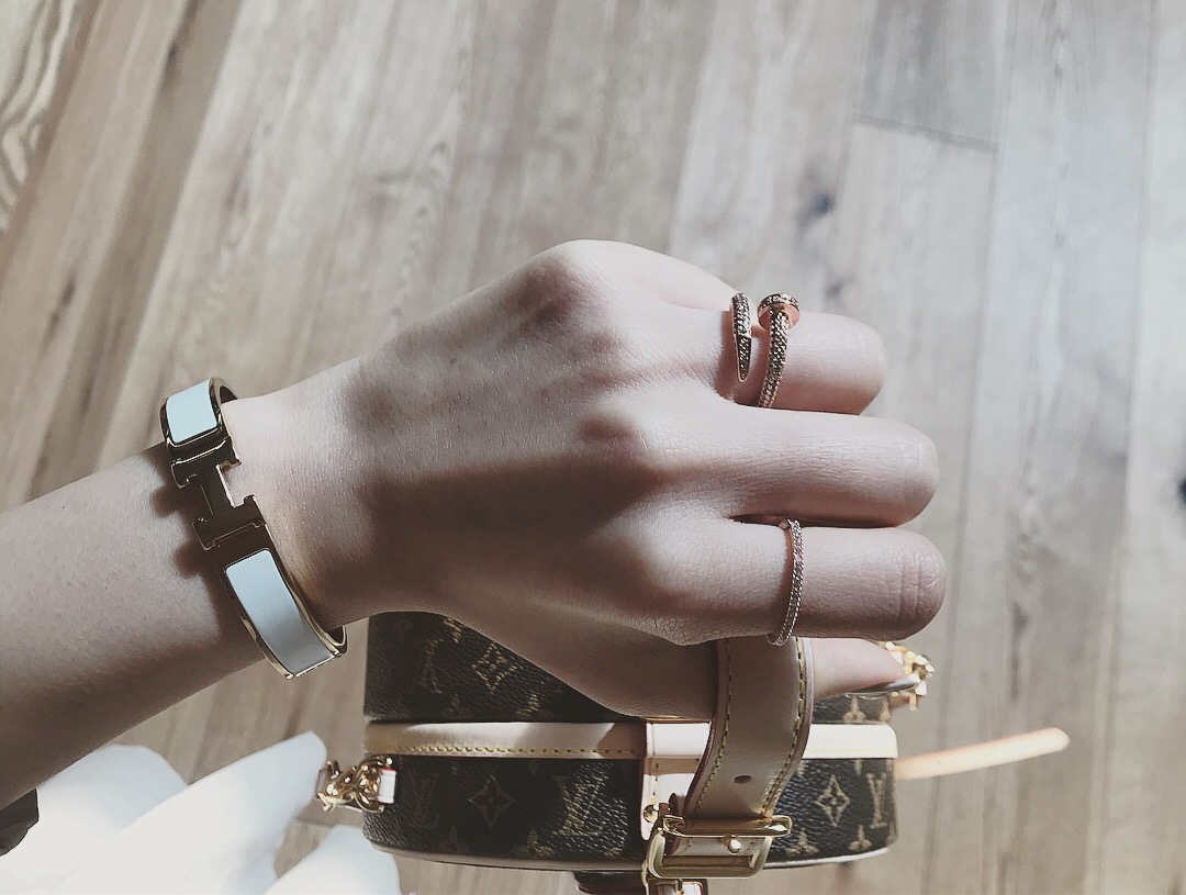 <b><p>Carr nail Cubic Ring Rose Gold Luxury steal</p></b><b><p>カル 釘 キュービックリング ローズゴールド 名品 スチ 洗練された かわいい 友情</p></b><br /><br /><p align='center'>