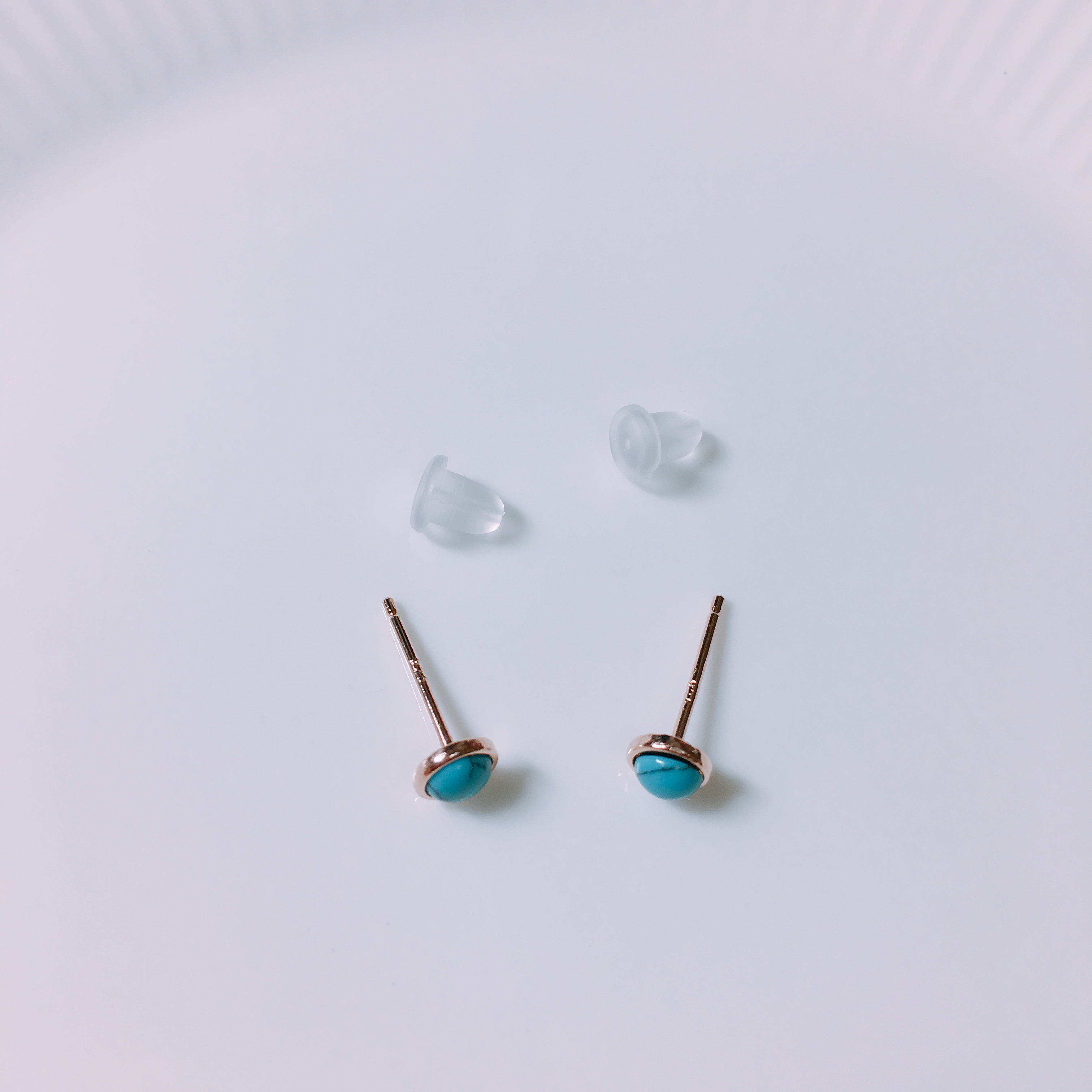 <b><p>Luce Turquoise silver earrings LKJ1174 attracti</p></b><b><p>ルーチェ ターコイズシルバーイヤリング LKJ1174 魅力的な ウンチム ゴクォル</p></b><br /><br /><p align='center'>