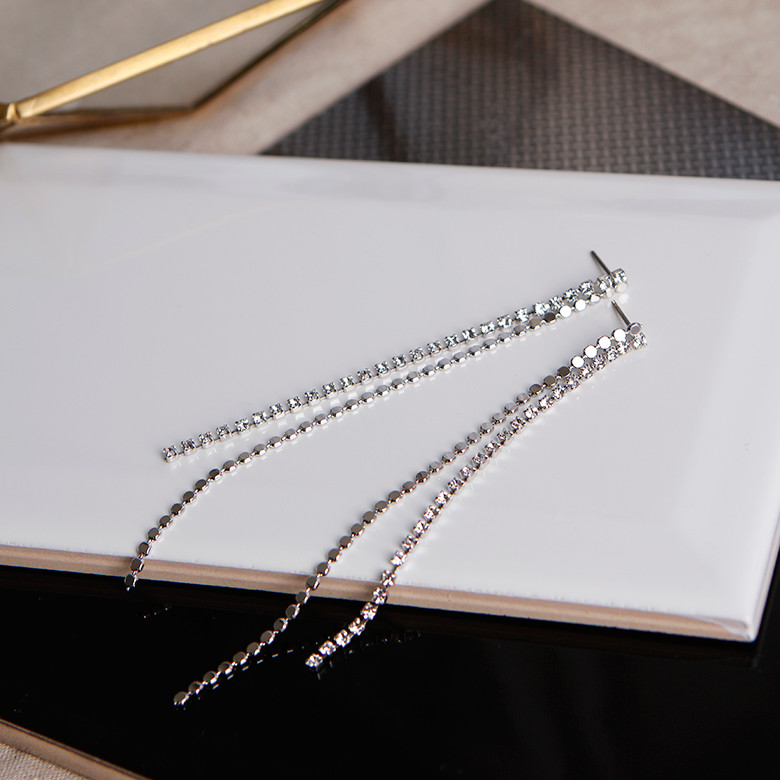 <b><p>Widow Drop Earrings sh Bl Circle Silver The</p></b><b><p>ウィドウ ドロップイヤリング 輝く ブブサークルシルバー ラインがきれい ラブリー</p></b><br /><br /><p align='center'>