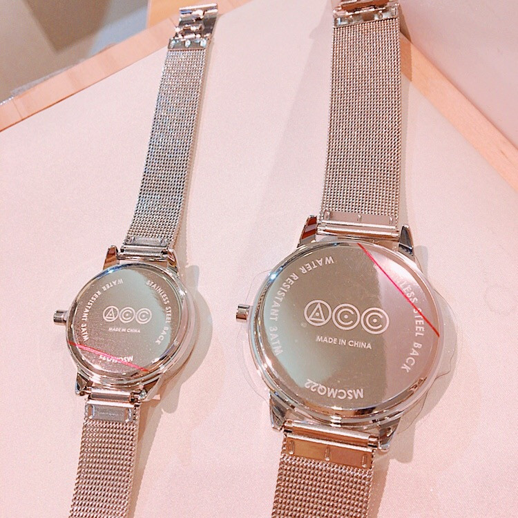 <b><p>ACCENT Monolith couple Mesh watch AAW04MSCMQ22-SI</p></b><b><p>アクセント モノリス カップル メッシュウォッチ AAW04MSCMQ22-SI</p></b><br /><br /><p align='center'>