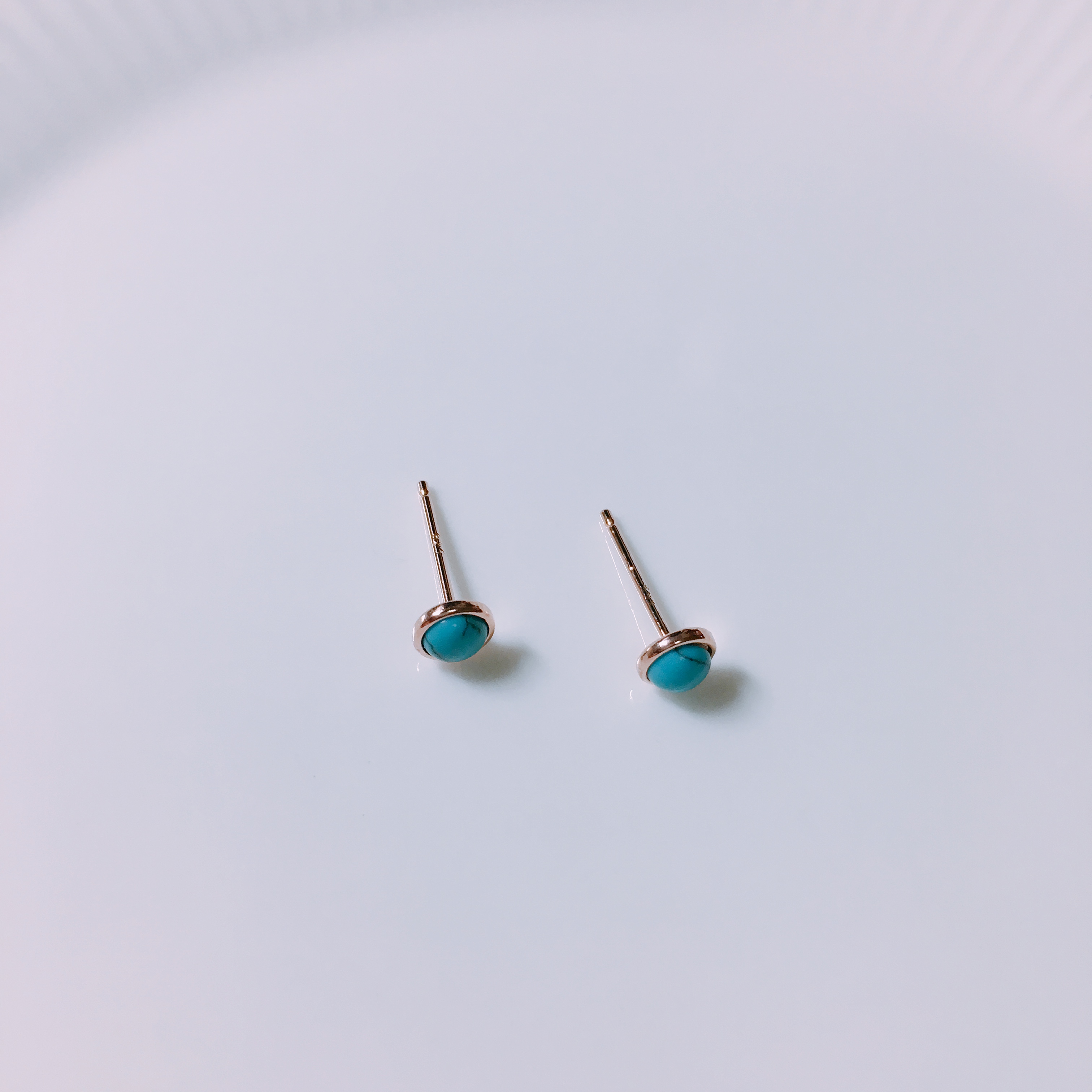<b><p>Luce Turquoise silver earrings LKJ1174 attracti</p></b><b><p>ルーチェ ターコイズシルバーイヤリング LKJ1174 魅力的な ウンチム ゴクォル</p></b><br /><br /><p align='center'>