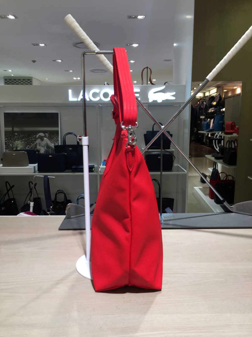 <b><p>Laste Crs Vertical ShoPurBk NF1891P17C Easy</p></b><b><p>ラコステクロス縦型ショーポベクNF1891P17C簡単コーディネート実用満点すっきりとしたショルダー</p></b><br /><br /><p align='center'>