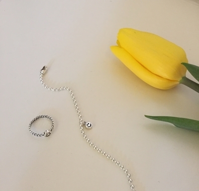 <b><p>smile chain Sver 925 rg day Eun Ji cute Accessorie</p></b><b><p>スマイル チェーン シルバー925リング デイリー ウンジ かわいい アクセサ ジュエモール</p></b><br /><br /><p align='center'>