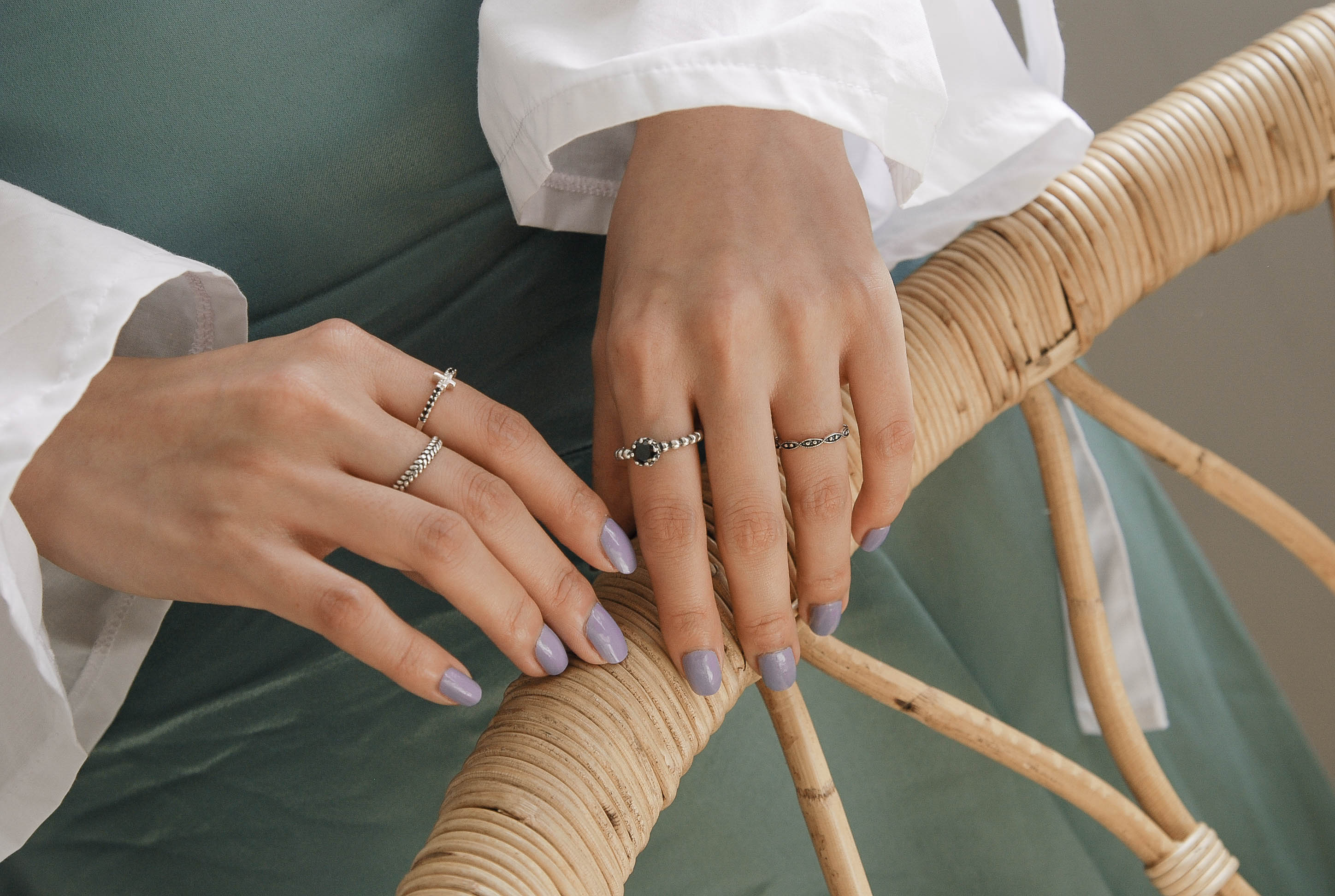 <b><p>black Spinel rg The Cross silver sto ze No.</p></b><b><p>ブラック スピネル リング クロス シルバー 原石 サイズ 15号 13号 春身上</p></b><br /><br /><p align='center'>