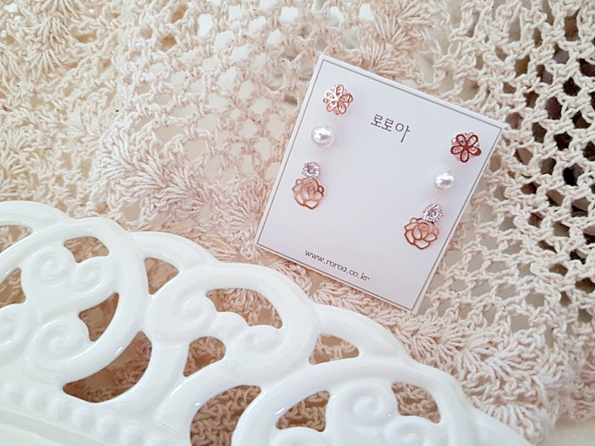 <b><p>flower Dp Silv fing Cubic earr set Spr Statue</p></b><b><p>フラワー ドロップ ウンチム キュービック イヤリング セット 春身上ワンピース</p></b><br /><br /><p align='center'>