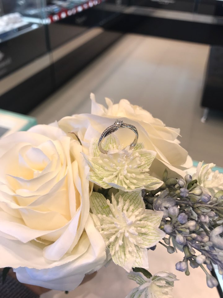 <b><p>Stonehenge 14K White Dia Ri M0051D</p></b><b><p>ストーンヘンジ 14KホワイトDiaリングM0051D</p></b><br /><br /><p align='center'>