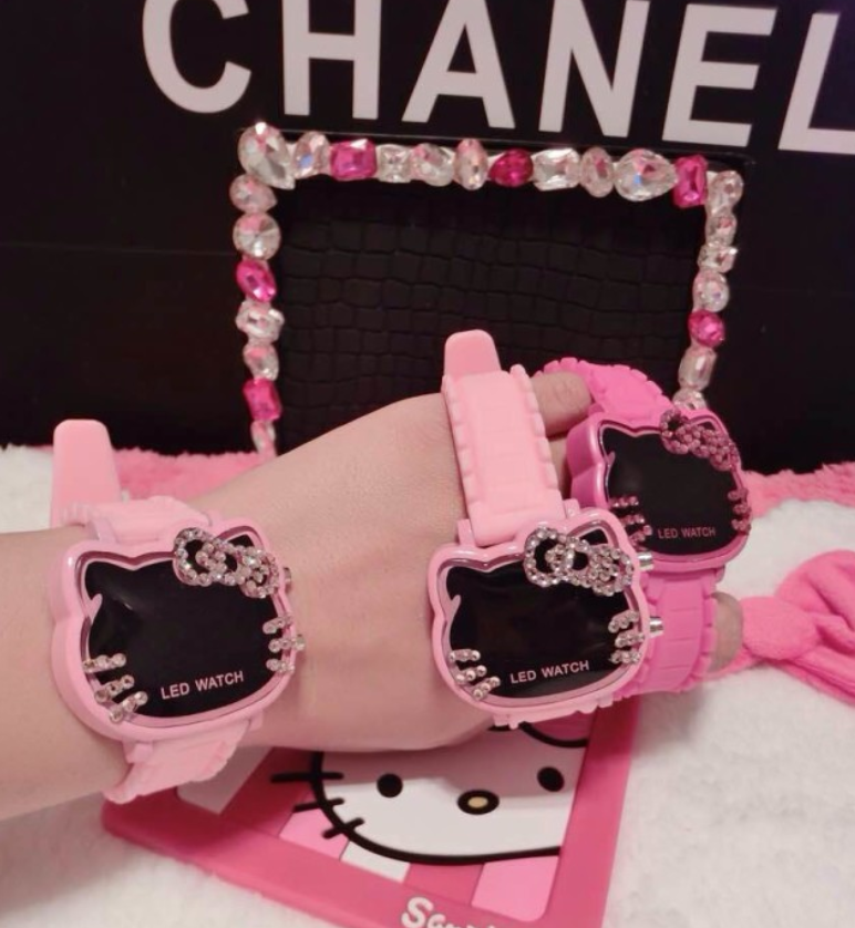 <b><p>child Girl clock Kitty Electronic 5 spies</p></b><b><p>児童 女の子 時計 キティ 電子 5種 キッズ キャラクター 子供 有ファッション</p></b><br /><br /><p align='center'>