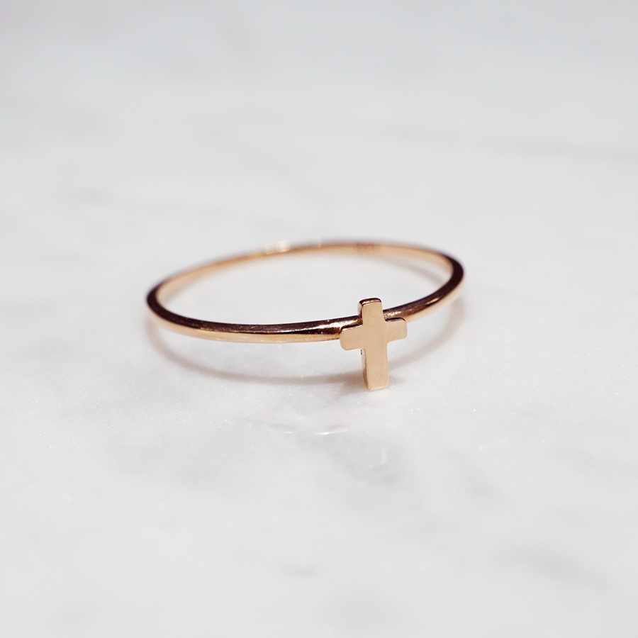 <b><p>gold rose simple The Cs Layered ring pot</p></b><b><p>ゴールド ローズ シンプル クロス 重ね着 リング ポイント 検知 ガード ロザリオ</p></b><br /><br /><p align='center'>