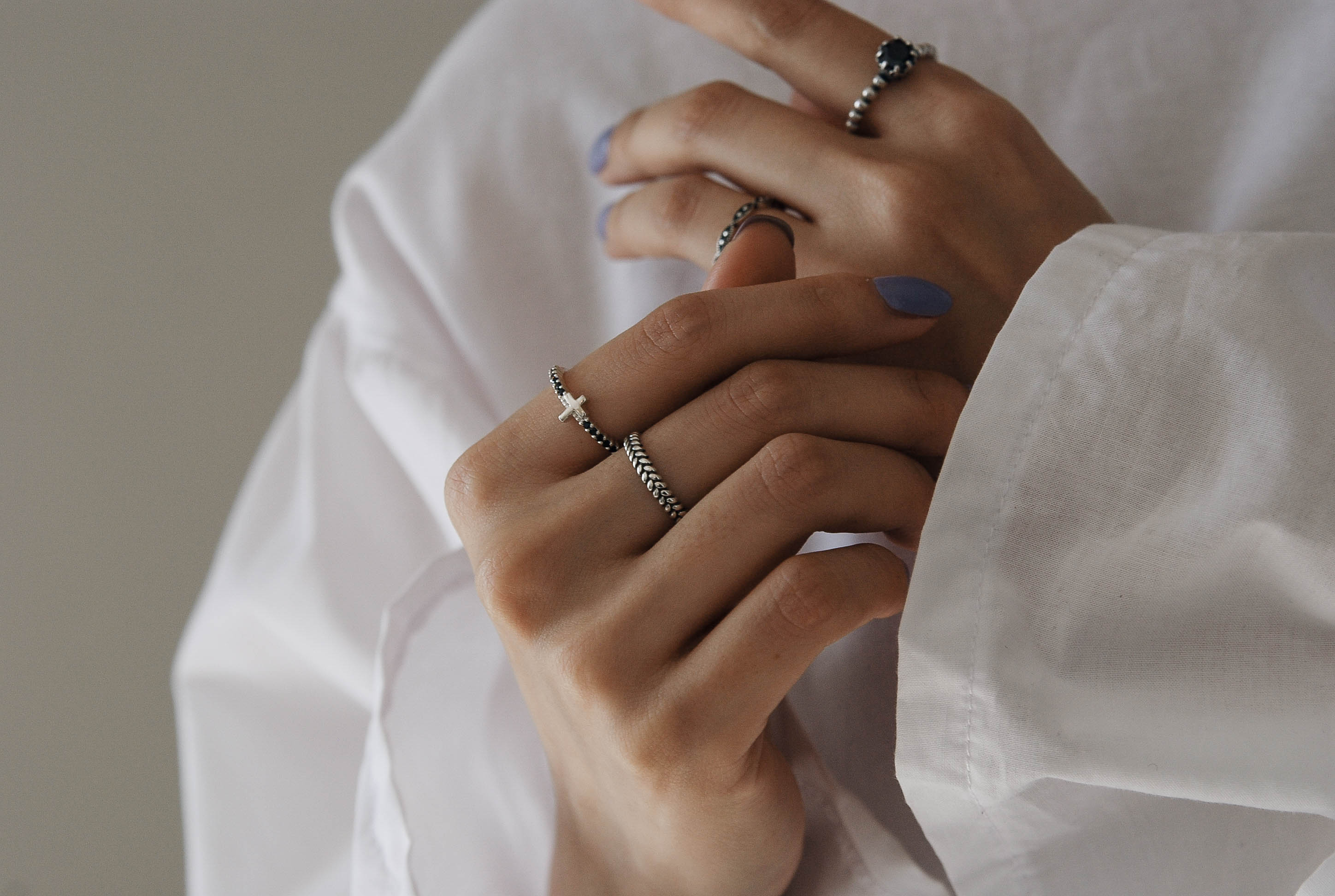 <b><p>black Spinel rg The Cross silver sto ze No.</p></b><b><p>ブラック スピネル リング クロス シルバー 原石 サイズ 15号 13号 春身上</p></b><br /><br /><p align='center'>