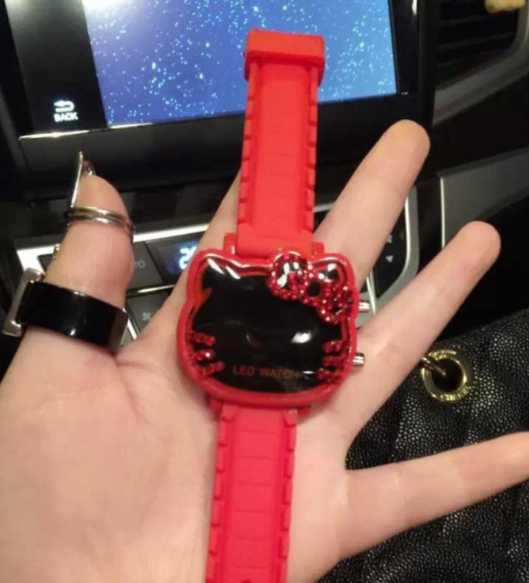 <b><p>child Girl clock Kitty Electronic 5 spies</p></b><b><p>児童 女の子 時計 キティ 電子 5種 キッズ キャラクター 子供 有ファッション</p></b><br /><br /><p align='center'>