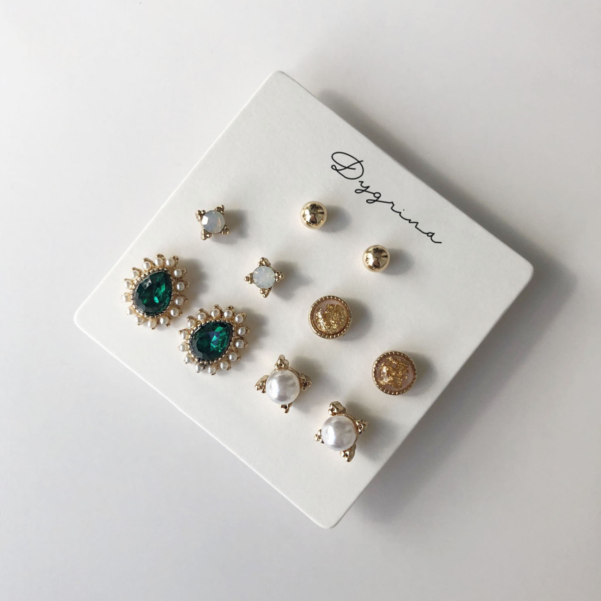 <b><p>viage Blanc 5 species earrg set blg nocee</p></b><b><p>ヴィンテージ ブラン 5種 イヤリング セット ケバケバ 清純 ロマンチック ゲストル</p></b><br /><br /><p align='center'>