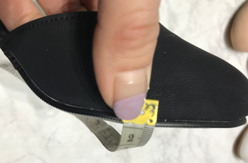 <b><p>wave Go Middle heel Strap pump Korean Colge</p></b><b><p>波 行って見れ ミドルヒール ストラップ パンプス 韓国語 大学生デイリック 女性カジュア</p></b><br /><br /><p align='center'>