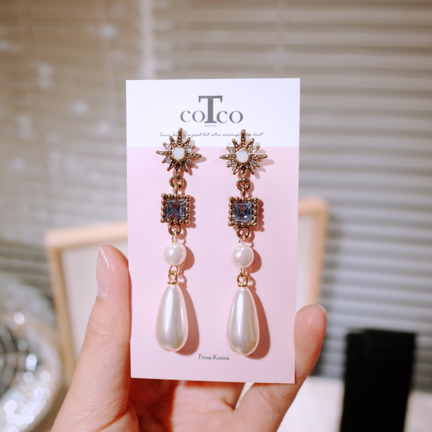 <b><p>spring sunlight Old-fashioned Pearl Drop</p></b><b><p>春 日差し 古風 真珠 ドロップ イヤリング</p></b><br /><br /><p align='center'>