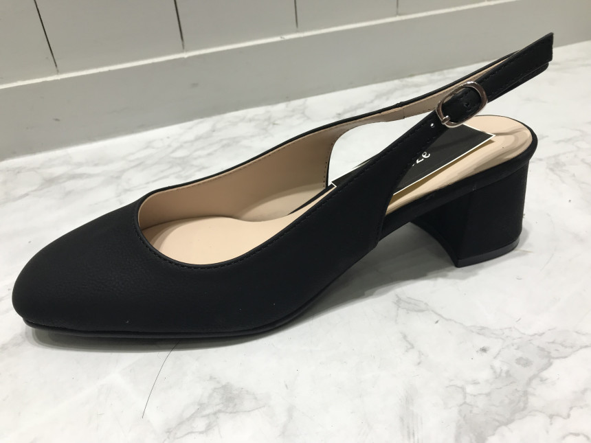 <b><p>Korean Specials Slim Squa nose Middle el</p></b><b><p>Korean特価 スリムな 正方形の鼻 ミドルヒール ングベクヒル 5cm、7cm</p></b><br /><br /><p align='center'>