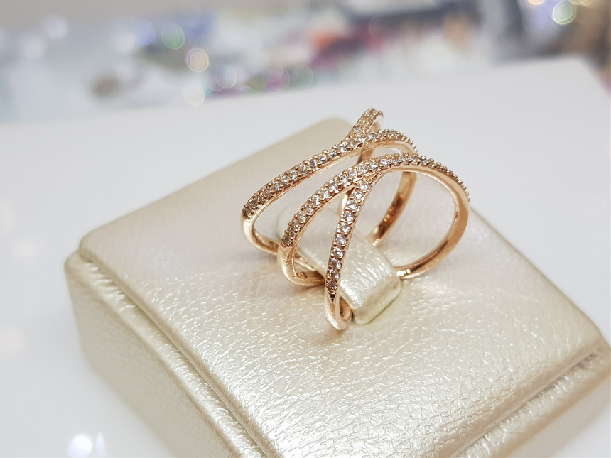 <b><p>Mirac wave ring 778 Stylish look Luxuous</p></b><b><p>ミラクル ウェーブ リング ri778 スタイリッシュルック 高級感 クラシパール</p></b><br /><br /><p align='center'>