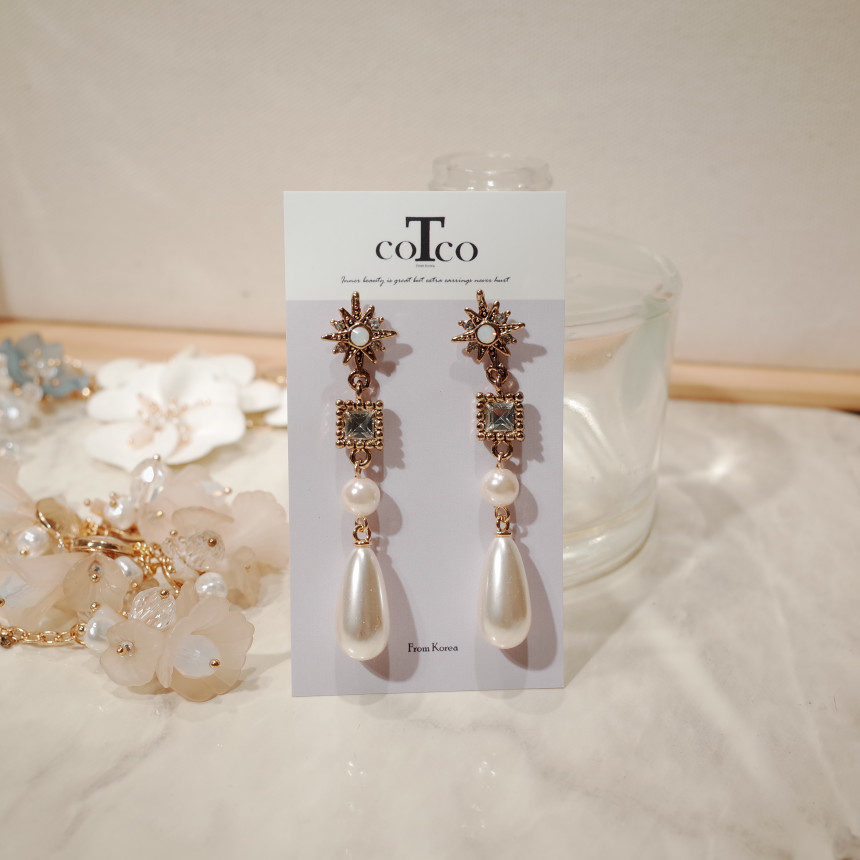 <b><p>spring sunlight Old-fashioned Pearl Drop</p></b><b><p>春 日差し 古風 真珠 ドロップ イヤリング</p></b><br /><br /><p align='center'>