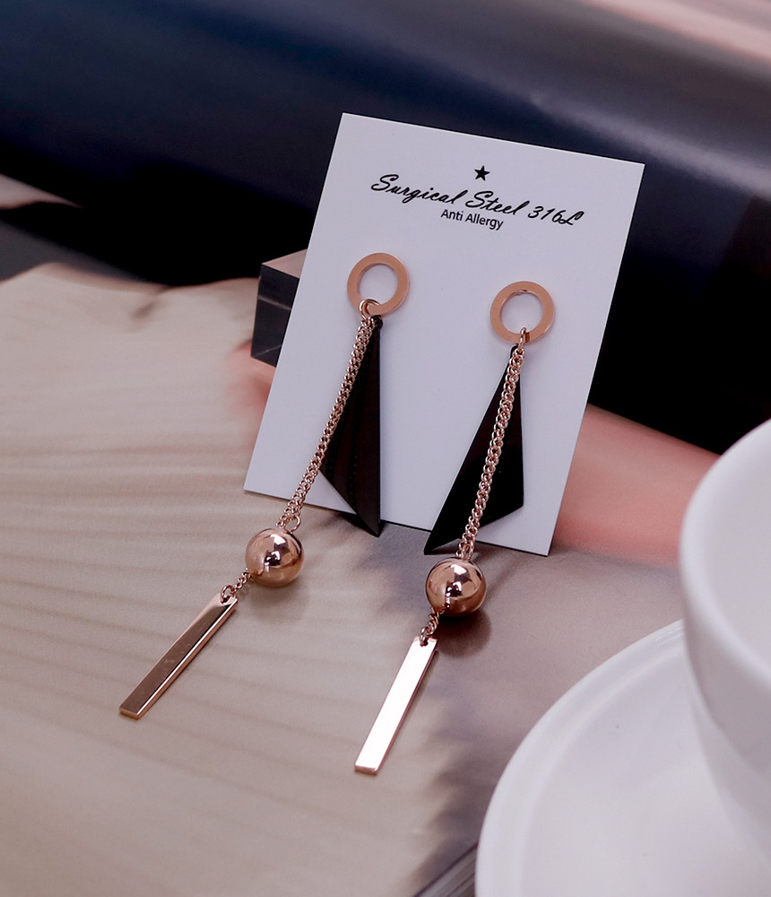 <b><p>Haan Surge Steel earring titium staless Simp</p></b><b><p>しオンドゥ 書かれているカールスチール イヤリング チタン ステンレス シンプルな</p></b><br /><br /><p align='center'>