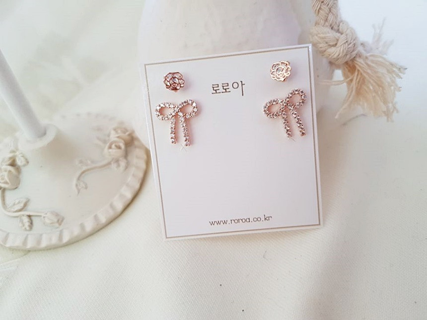 <b><p>flower Dp Silv fing Cubic earr set Spr Statue</p></b><b><p>フラワー ドロップ ウンチム キュービック イヤリング セット 春身上ワンピース</p></b><br /><br /><p align='center'>