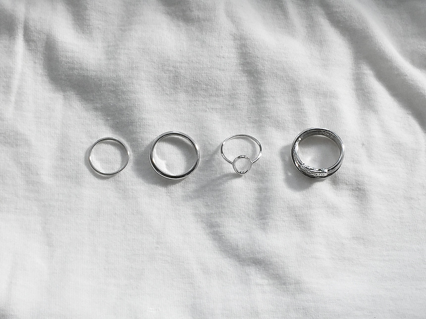 <b><p>Essay Ring set fashion Ler vtage daily Styli</p></b><b><p>エッセイ リングセット ファッション 重ね着 ヴィンテージ デイリー 洗練されたアイテム</p></b><br /><br /><p align='center'>