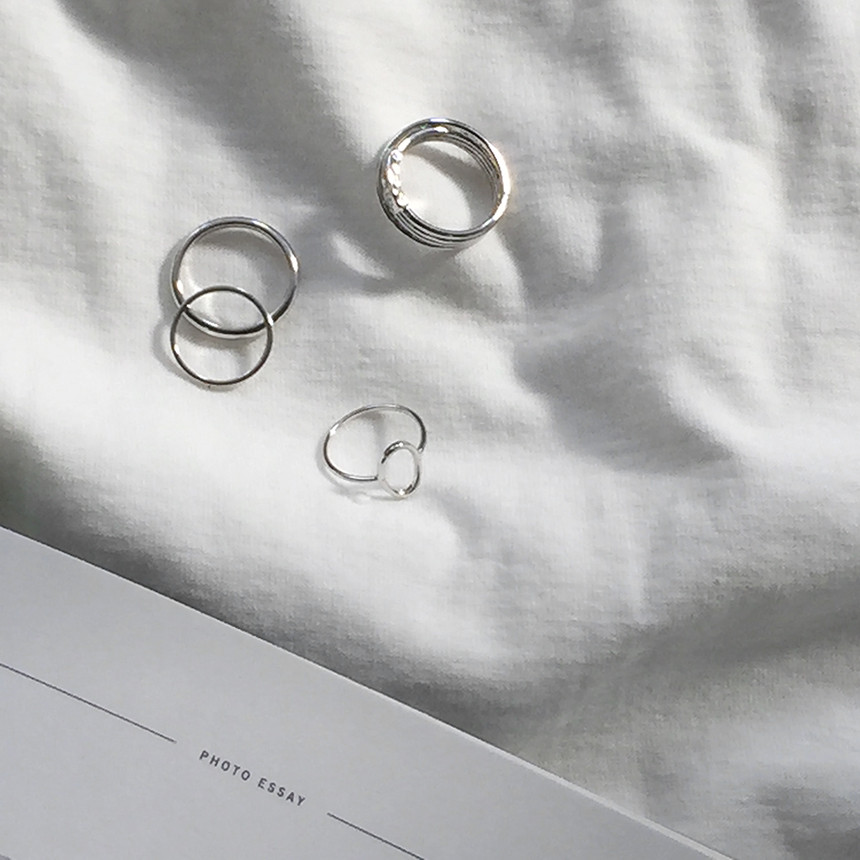 <b><p>Essay Ring set fashion Ler vtage daily Styli</p></b><b><p>エッセイ リングセット ファッション 重ね着 ヴィンテージ デイリー 洗練されたアイテム</p></b><br /><br /><p align='center'>