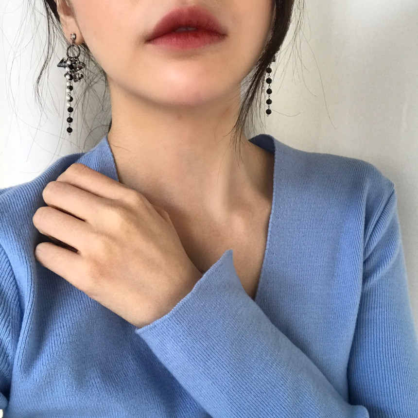 <b><p>Soy crystal Drop Earrings 3color Pot Feme</p></b><b><p>ソイ クリスタル ドロップイヤリング 3色 ポイントが フェミニンコーディネート</p></b><br /><br /><p align='center'>