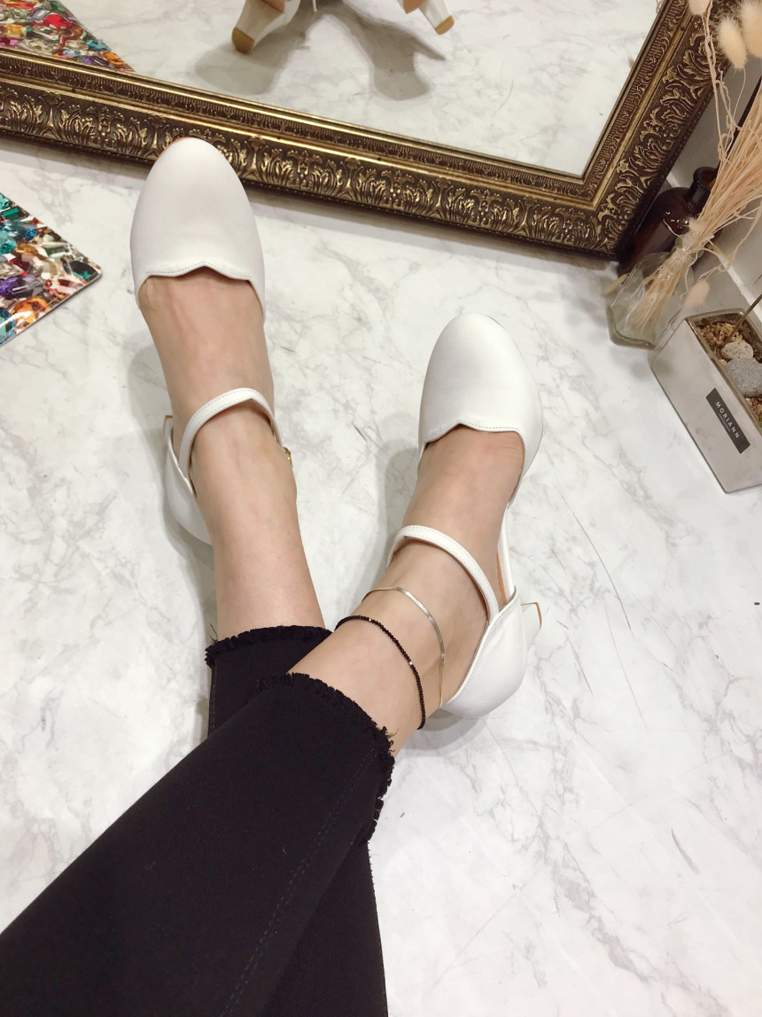 <b><p>wave Go Middle heel Strap pump Korean Colge</p></b><b><p>波 行って見れ ミドルヒール ストラップ パンプス 韓国語 大学生デイリック 女性カジュア</p></b><br /><br /><p align='center'>