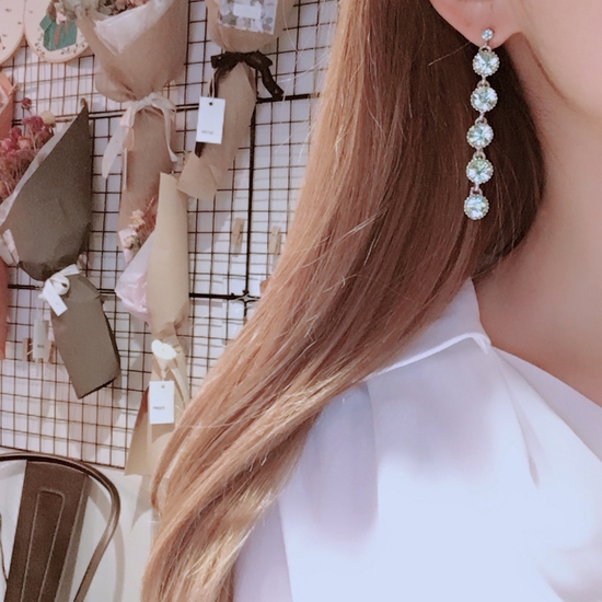 <b><p>Mint crystal Drop Earrgs Good po cycle Blg-blg</p></b><b><p>ミント クリスタル ドロップイヤリング ポイサイクル良い ケバケバした ユニークアクセサリー</p></b><br /><br /><p align='center'>