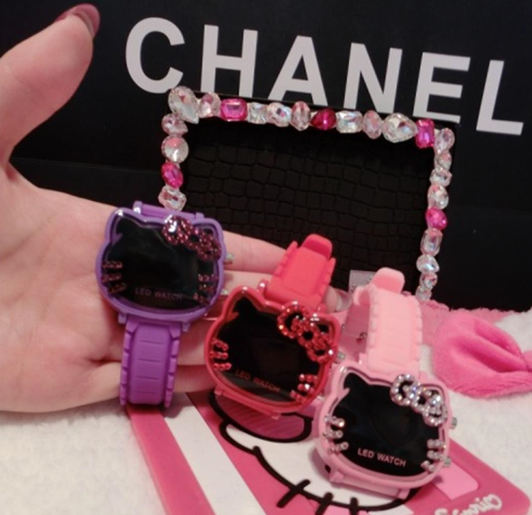 <b><p>child Girl clock Kitty Electronic 5 spies</p></b><b><p>児童 女の子 時計 キティ 電子 5種 キッズ キャラクター 子供 有ファッション</p></b><br /><br /><p align='center'>