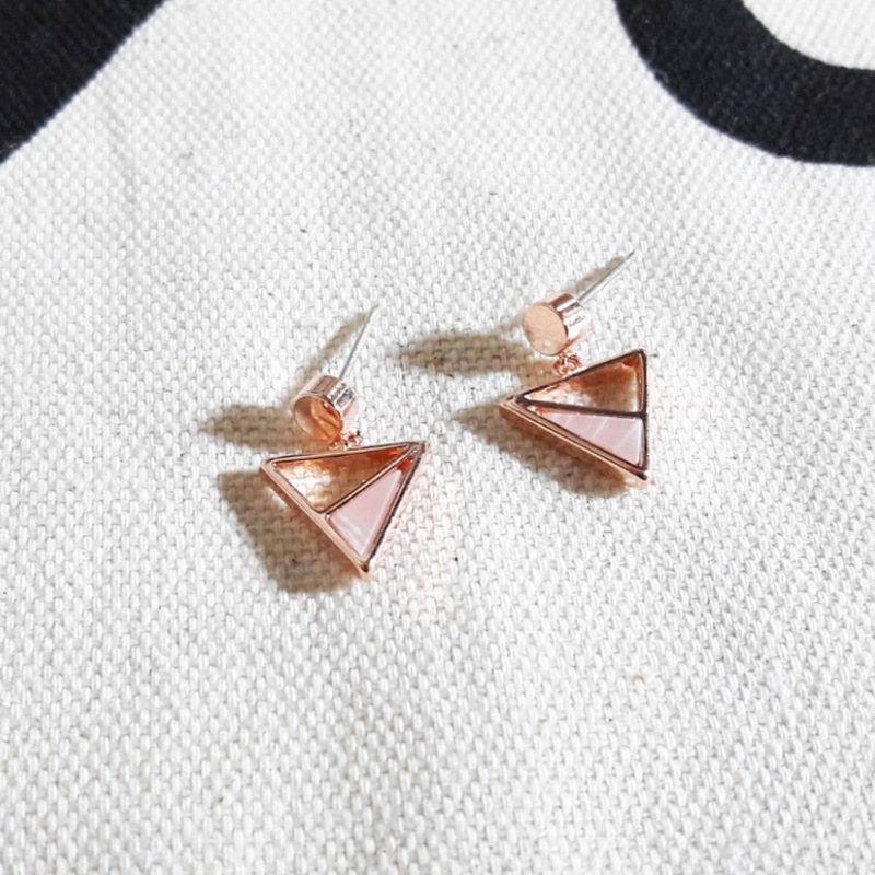 <b><p>Minal Figure Drop earrg Date look Paisley</p></b><b><p>ミニマル 図形 ドロップ イヤリング デートルック パチルク おしゃれ良い エッジのある</p></b><br /><br /><p align='center'>