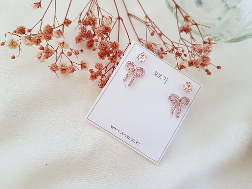 <b><p>flower Dp Silv fing Cubic earr set Spr Statue</p></b><b><p>フラワー ドロップ ウンチム キュービック イヤリング セット 春身上ワンピース</p></b><br /><br /><p align='center'>