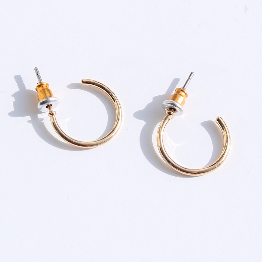 <b><p>Mourning titaum Constellaon 8 pieces set</p></b><b><p>無排 チタン 星座 8ピース セット イヤリング アレルギーのない 防止 シンプルな</p></b><br /><br /><p align='center'>