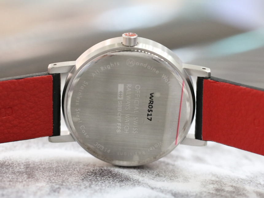 <b><p>Mondaine OFFICIAL SWISS RAILWAYS Women's</p></b><b><p>モンデイン 公式 スイス 鉄道 レディース時計 A660.30314.16SBB</p></b><br /><br /><p align='center'>