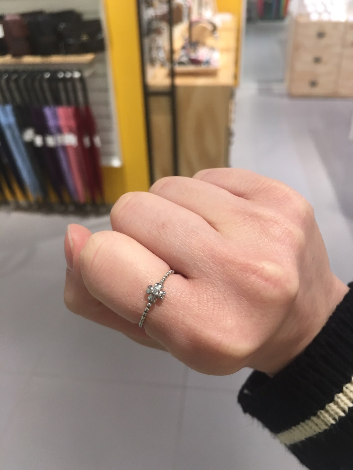 <b><p>Flower_vintage ASRS4L032R Girl coordation</p></b><b><p>花_ヴィンテージ ASRS4L032R 女性コーディネート 日常のファッション 春</p></b><br /><br /><p align='center'>