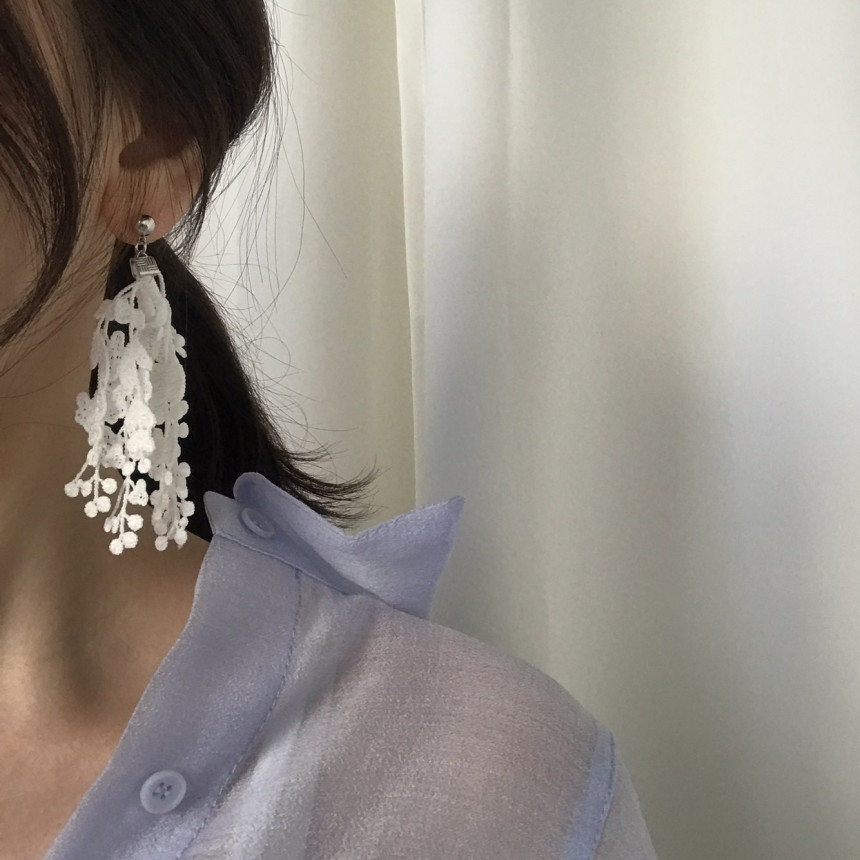 <b><p>You Girl race Drop Earrings 4color ea mantic</p></b><b><p>ユアガール レース ドロップイヤリング 4色 ロマンチック 女性 コーディネート</p></b><br /><br /><p align='center'>