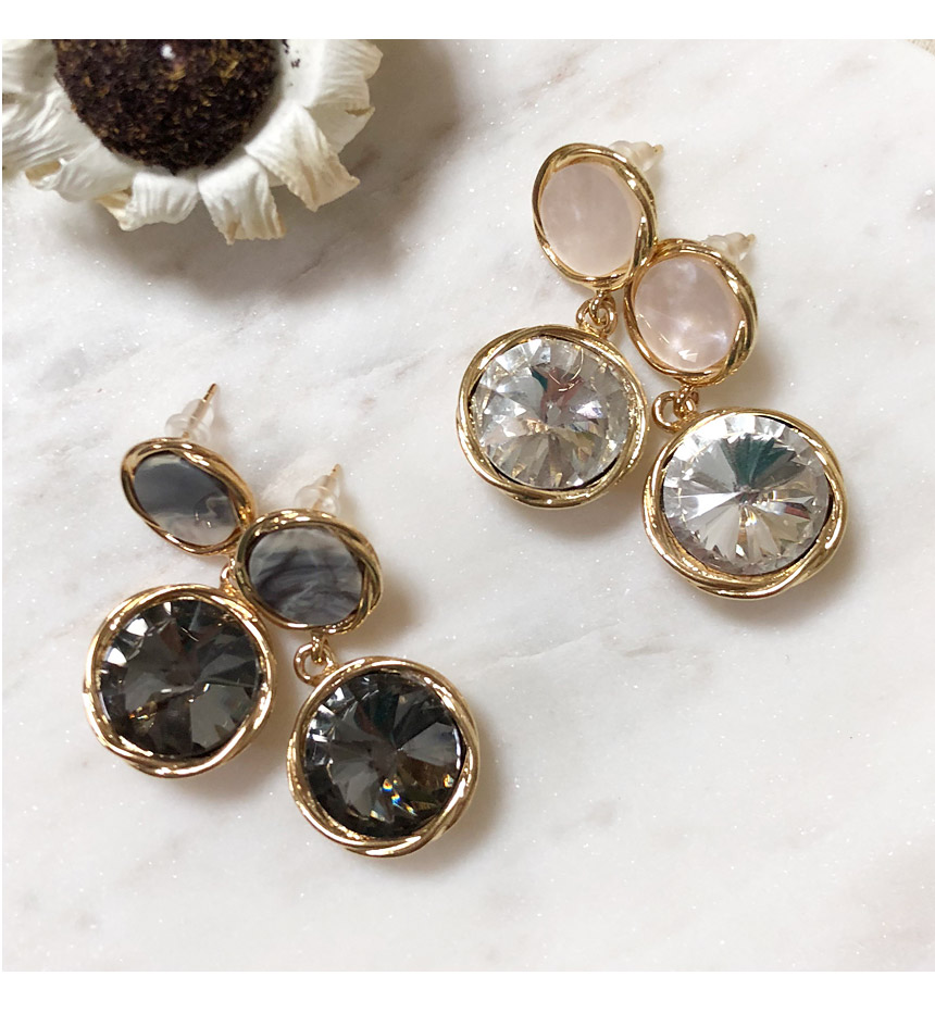 <b><p>Yanna Mourning stone Cubic Drop earr Simple</p></b><b><p>ヤンナ 無排 ストーン キュービック ドロップ イヤリング シンプルモダン アンティーク</p></b><br /><br /><p align='center'>