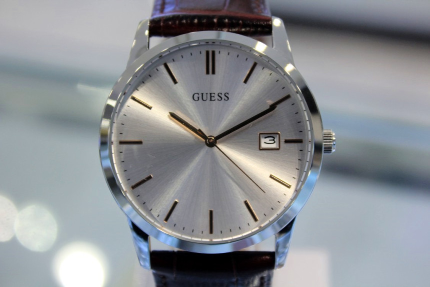 <b><p>Gustuts GUESS Men's dress line CAMDEN</p></b><b><p>がシュトゥッズ 推測 メンズ ドレス ライン CAMDEN ブラウン 革バンドの腕時計</p></b><br /><br /><p align='center'>