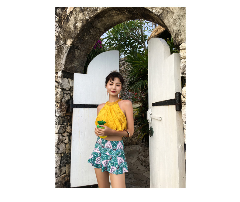 <b><p>Gentle youth Orange gre Frill bikini ce 20's</p></b><b><p>爽やか オレンジグリーン フリル ビキニ レース 20代 ホルターネック ハイウエスト</p></b><br /><br /><p align='center'>