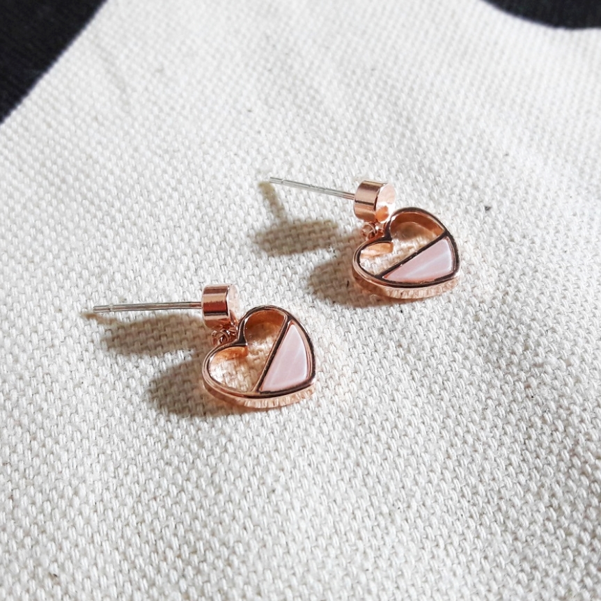 <b><p>Minal Figure Drop earrg Date look Paisley</p></b><b><p>ミニマル 図形 ドロップ イヤリング デートルック パチルク おしゃれ良い エッジのある</p></b><br /><br /><p align='center'>