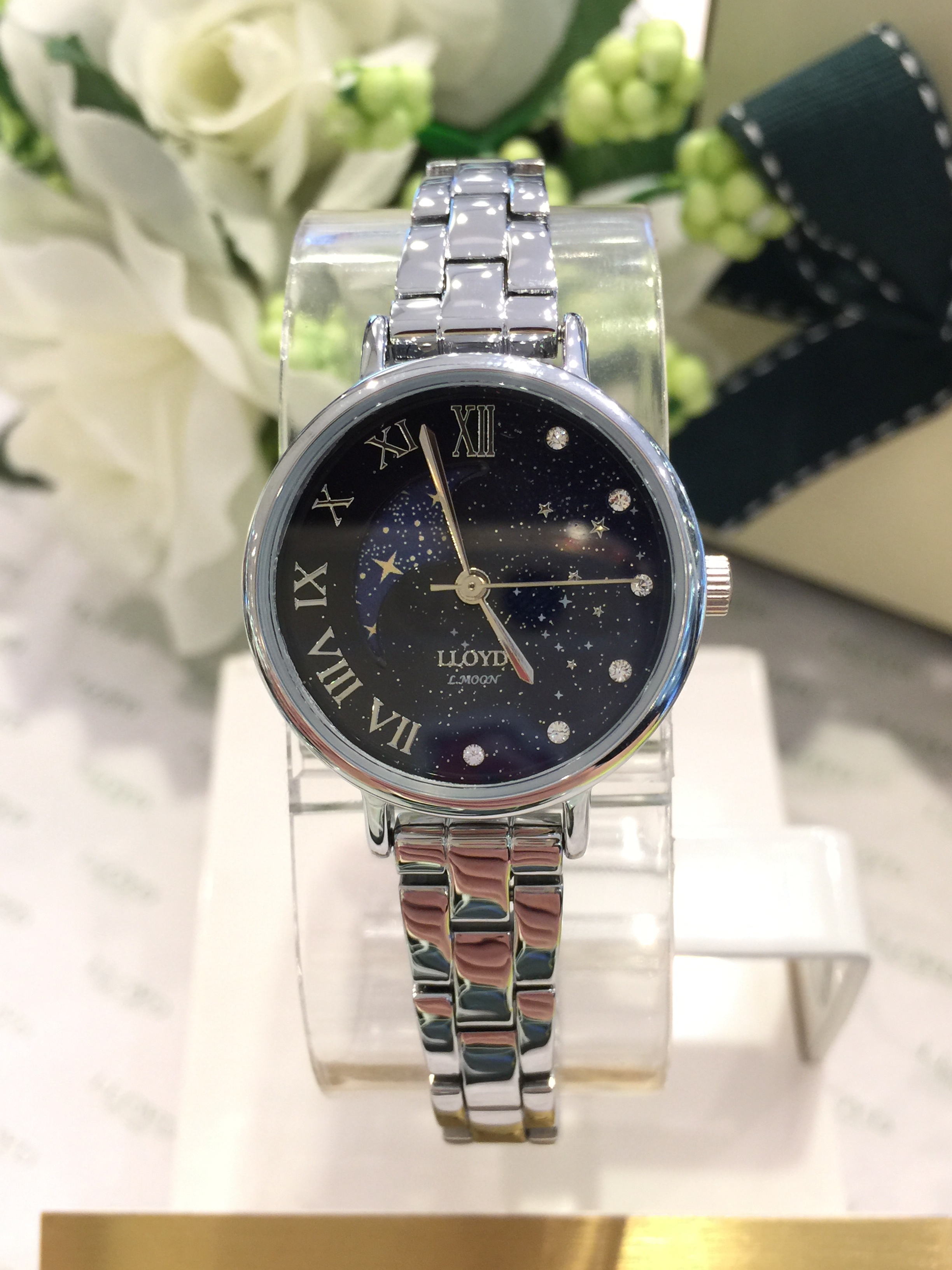 <b><p>Lloyd Sun Moon Gate female met cck LL2G18361CSS</p></b><b><p>ロイド ソンエンドア 女性 メタル 時計 LL2G18361CSS CGG 30代</p></b><br /><br /><p align='center'>