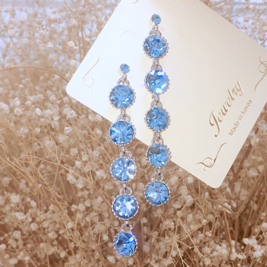 <b><p>blue crystal Drop Earrings Good pot cycle</p></b><b><p>ブルー クリスタル ドロップイヤリング ポイントサイクル良い ケバケバした ユニークアクセサリー</p></b><br /><br /><p align='center'>