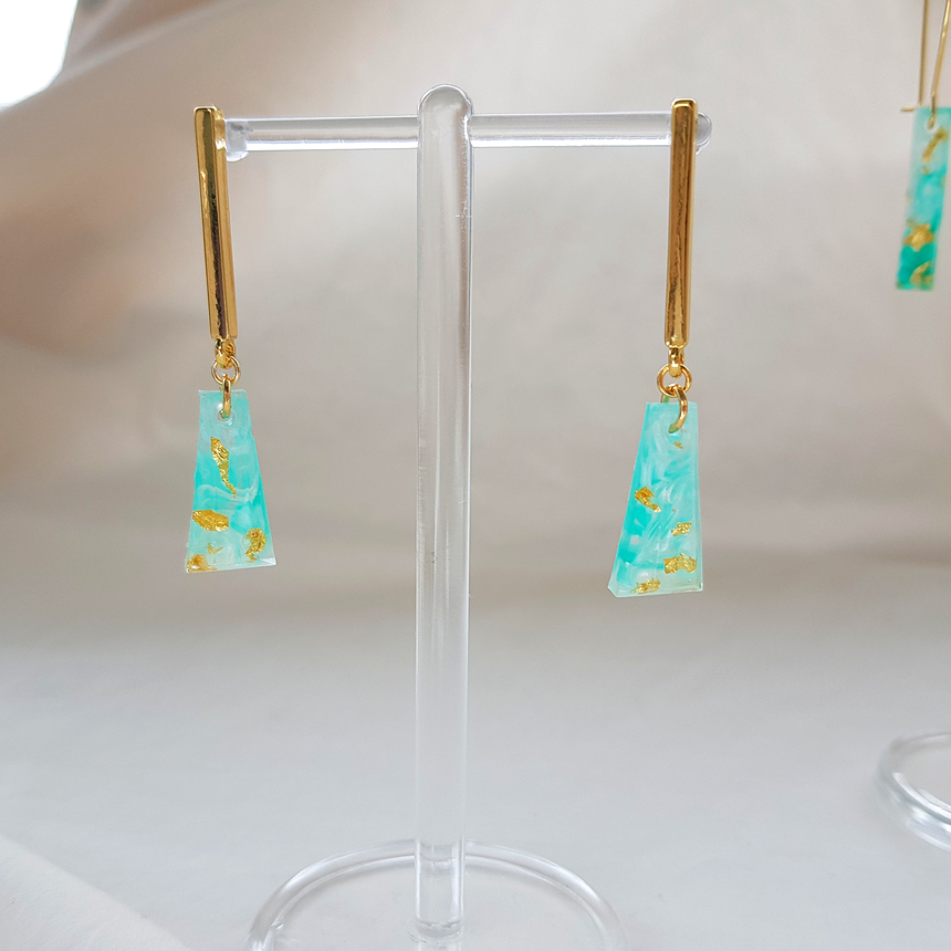 <b><p>Emerald city earring Twenties won picnic</p></b><b><p>エメラルド シティ イヤリング 20代の女性 外出 シンプルユニーク 視線集中 したアイテム</p></b><br /><br /><p align='center'>