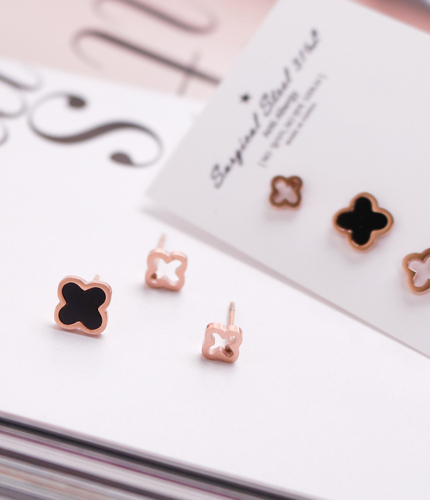 <b><p>Black Clover 6 pieces Surge Steel earring</p></b><b><p>ブラッククローバー6ピース 書かれているカールスチール イヤリング チタン ステンレス</p></b><br /><br /><p align='center'>