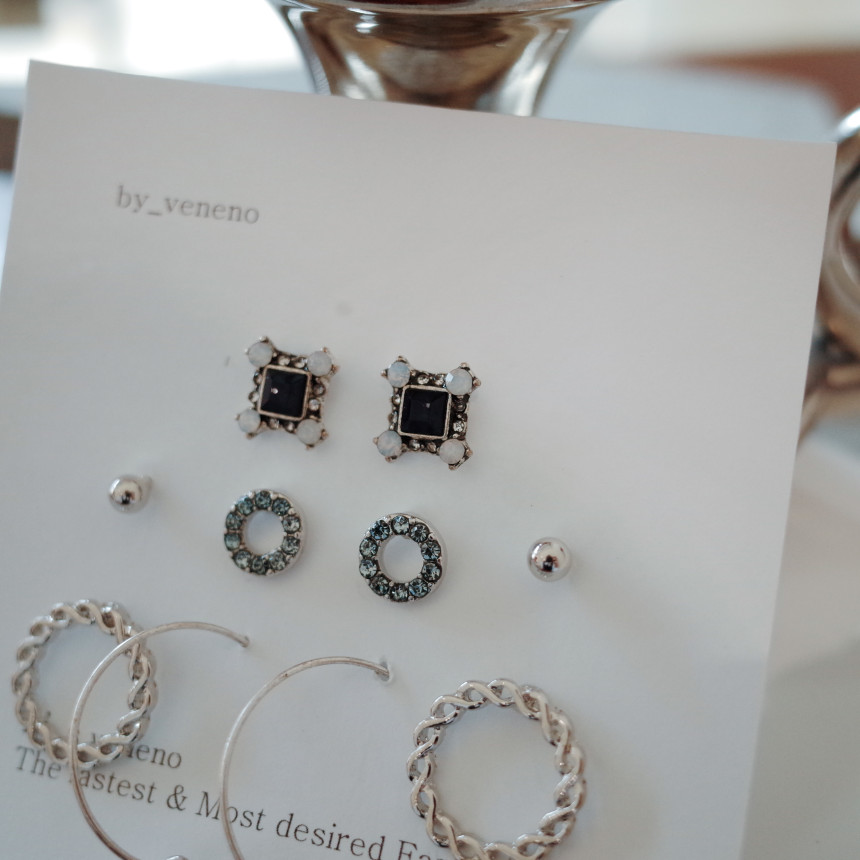 <b><p>Forever 10See Stone ring ear Simple Unique</p></b><b><p>永遠 10See ストーンリング イヤ シンプルユニーク スタイリッシュルック 30代の女性</p></b><br /><br /><p align='center'>