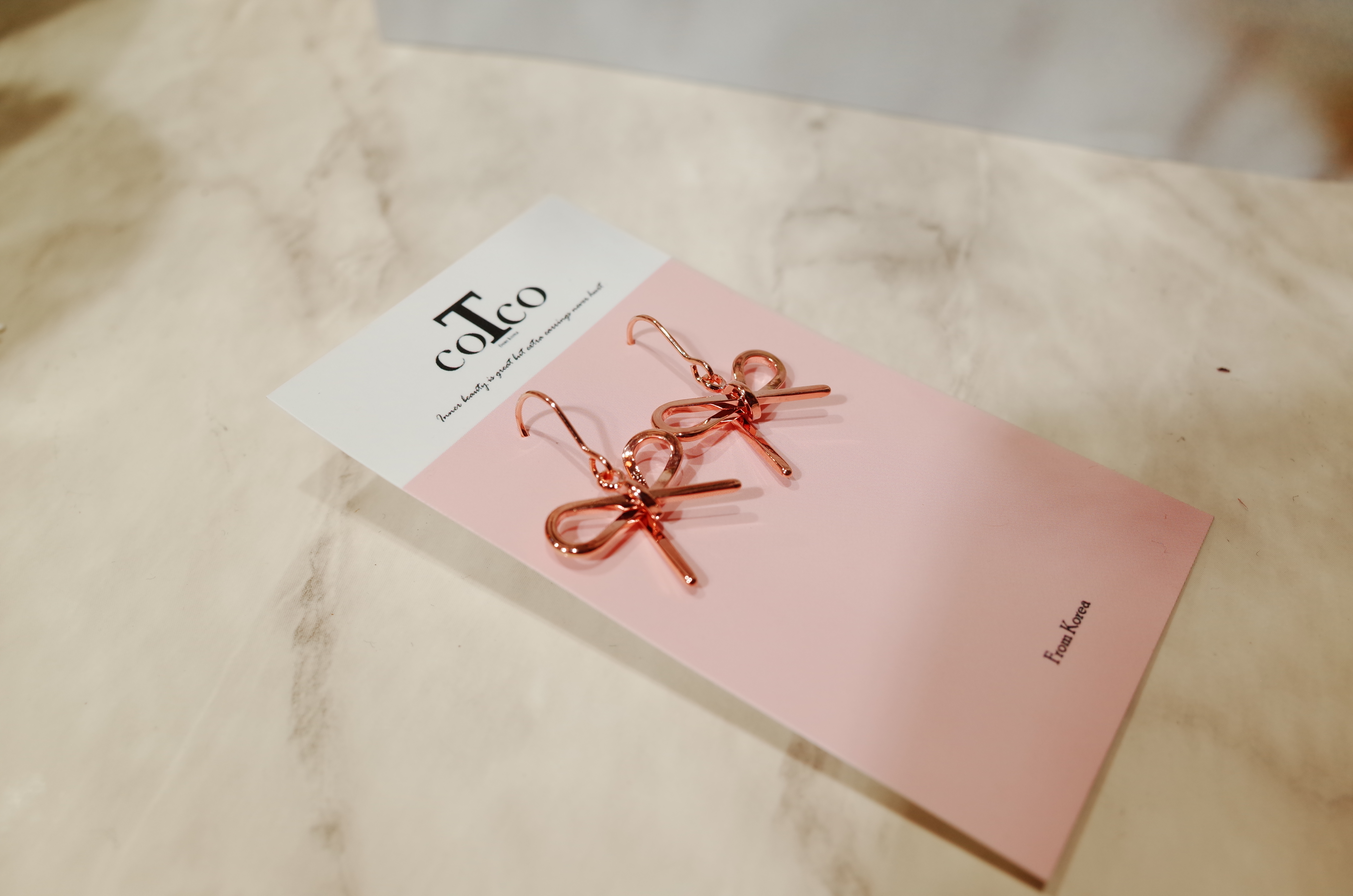 <b><p>girl ribbon hook earng</p></b><b><p>少女 リボン フック イヤリング</p></b><br /><br /><p align='center'>