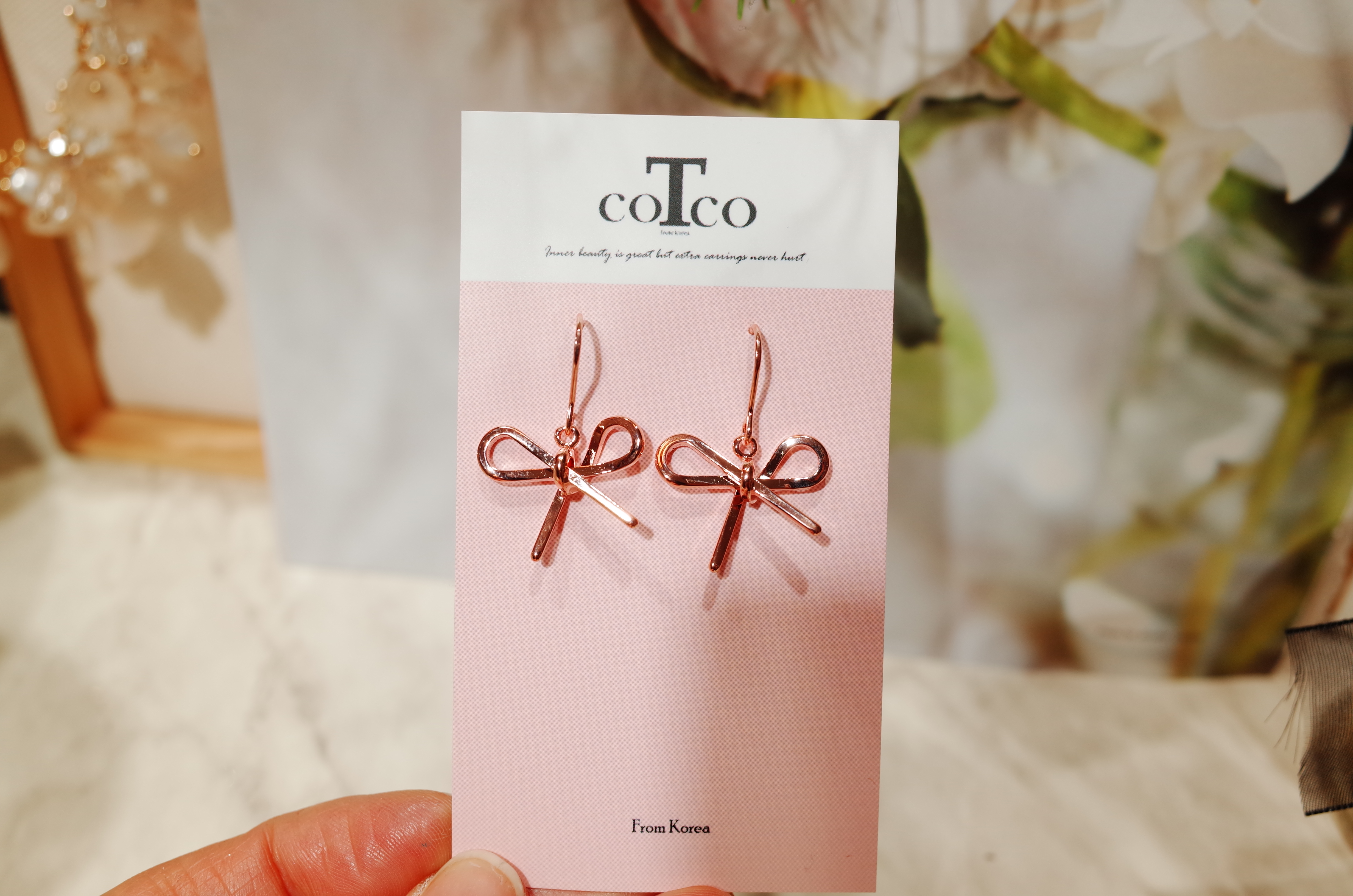 <b><p>girl ribbon hook earng</p></b><b><p>少女 リボン フック イヤリング</p></b><br /><br /><p align='center'>