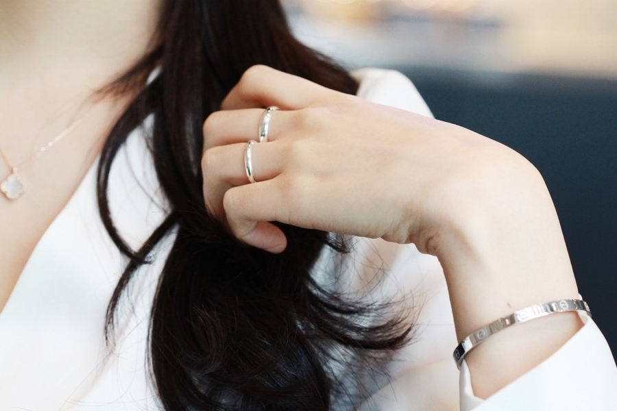 <b><p>99 silv Sr Engage ri 3mm, 5.4 eraable Annisary</p></b><b><p>99シルバー ウンガラクジ アンゲージ リング 3mm、4mm、5.4mm、5.7mm、刻印可能</p></b><br /><br /><p align='center'>