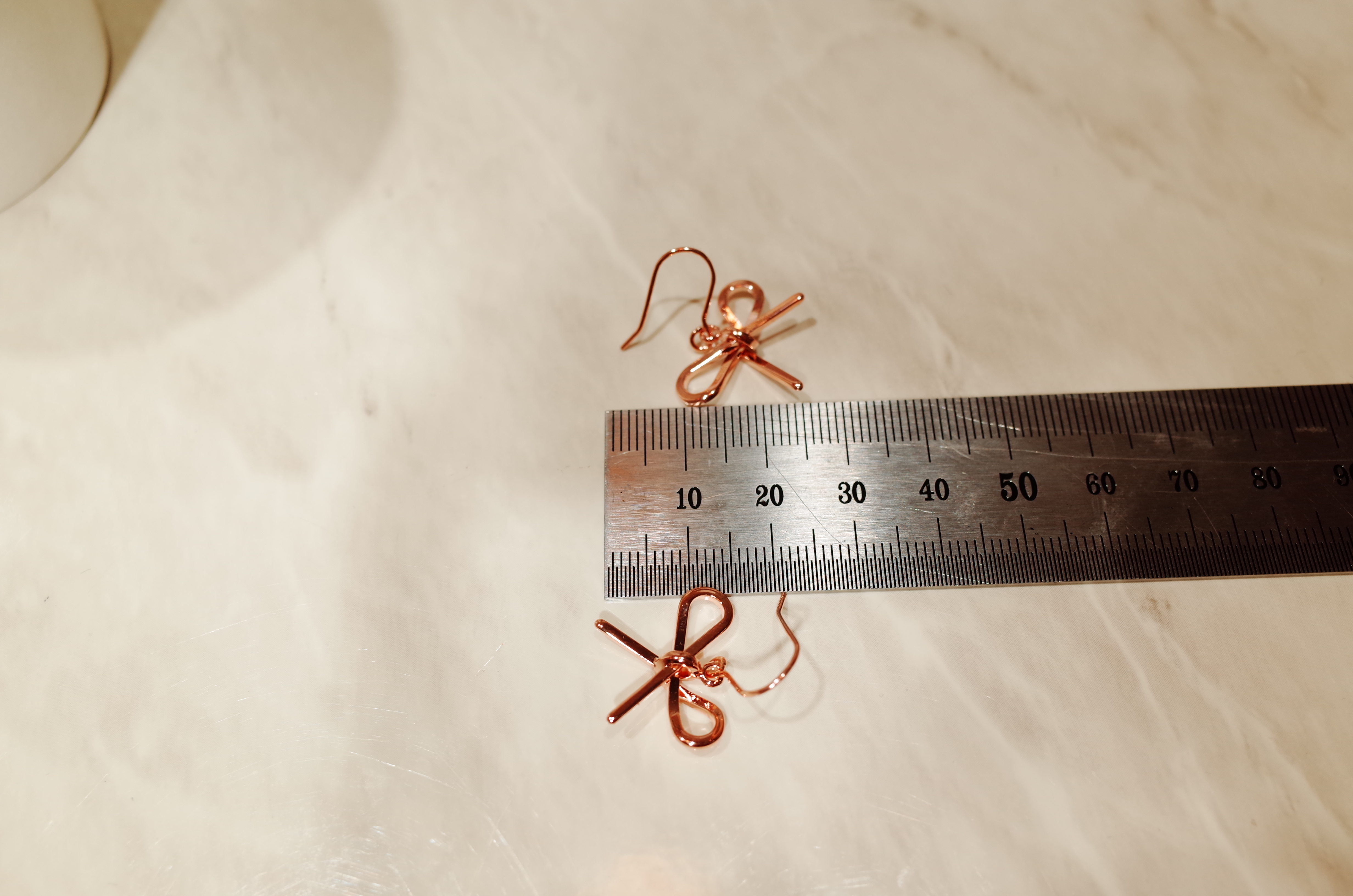 <b><p>girl ribbon hook earng</p></b><b><p>少女 リボン フック イヤリング</p></b><br /><br /><p align='center'>