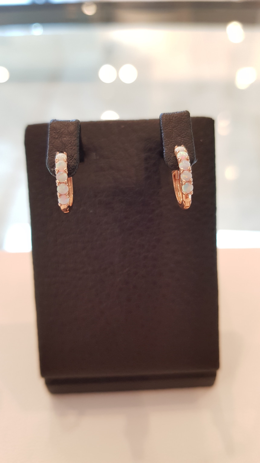 <b><p>Musel 14k Opal One-Touch Earrings DGKE-M343</p></b><b><p>ミュジェル 14kオパールワンタッチピアス DGKE-M343 誕生石 10月に</p></b><br /><br /><p align='center'>