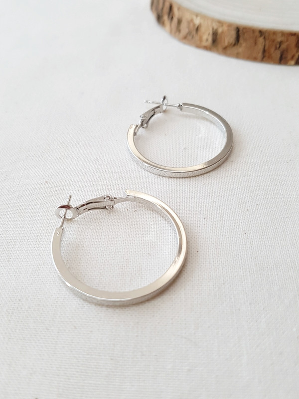 <b><p>Modern Pine rg ears daily Otti Dyke style</p></b><b><p>モダン ファインリングイヤリング デイリー おおティーディルク スタイル ヒプハ</p></b><br /><br /><p align='center'>