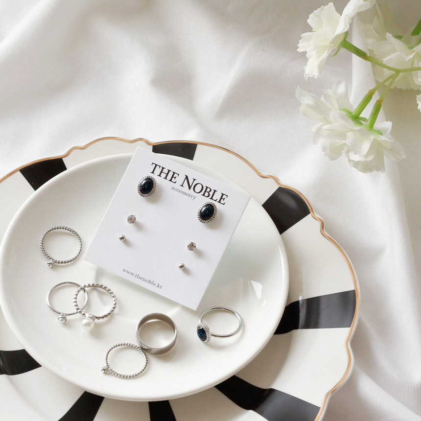 <b><p>Evry ring set Feme otional mood Unique Its</p></b><b><p>エブリ リング セット フェミニンな感性ムード ユニークなアイテム 20代の女性</p></b><br /><br /><p align='center'>